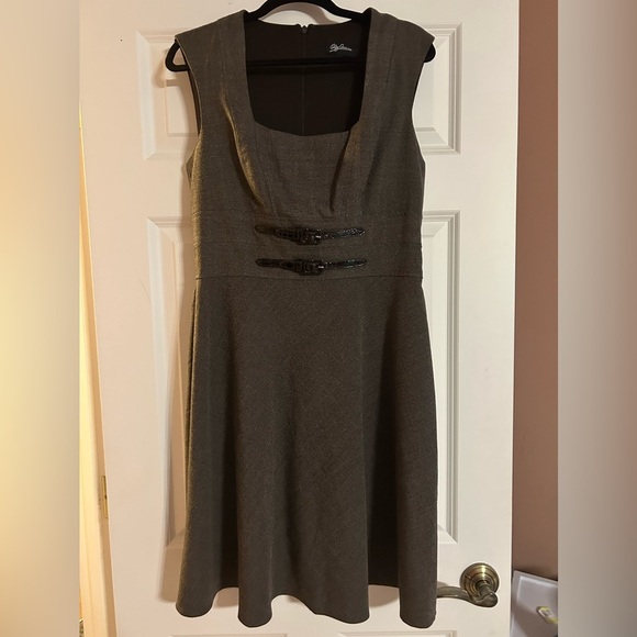 Oleg Cassini Sleeveless Sheath Dress - Picture 1 of 8
